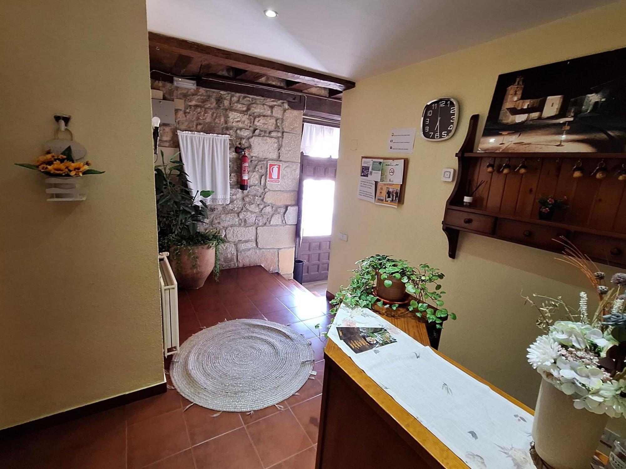 Hostal Rio Duero Molinos de Duero Eksteriør bilde