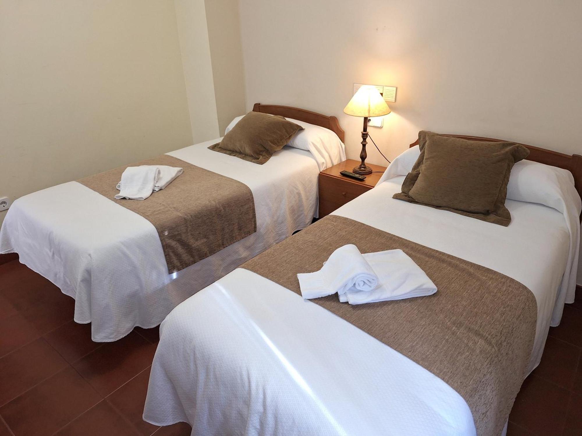 Hostal Rio Duero Molinos de Duero Eksteriør bilde